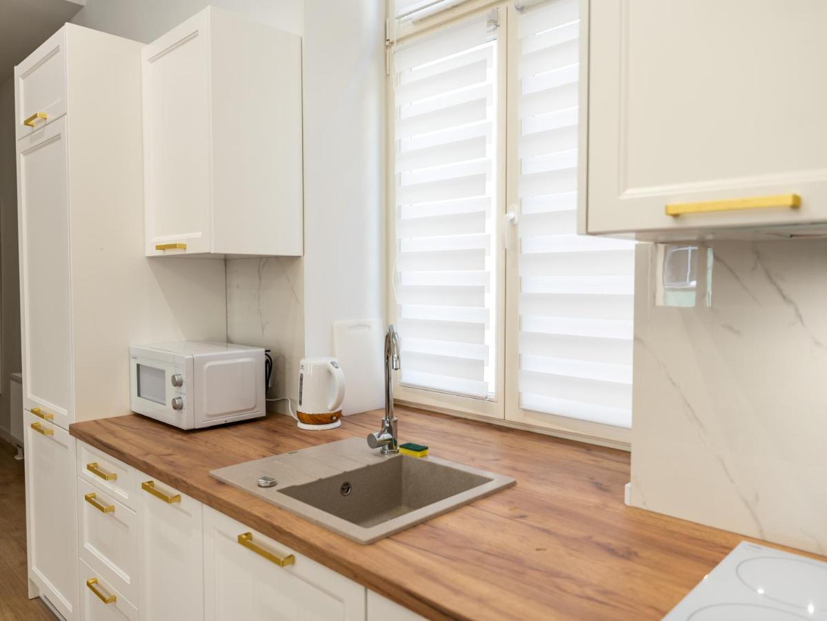 Zlote Apartamenty 6 Legnica Extérieur photo